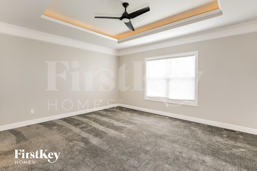 Building Photo - 2513 Windmill Dr