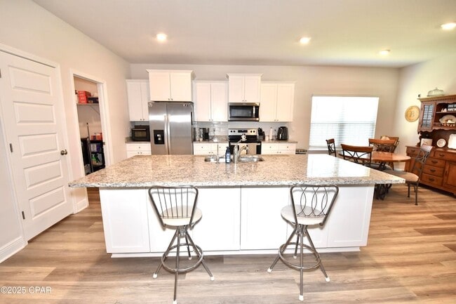 Building Photo - 4858 Sweetspire Dr