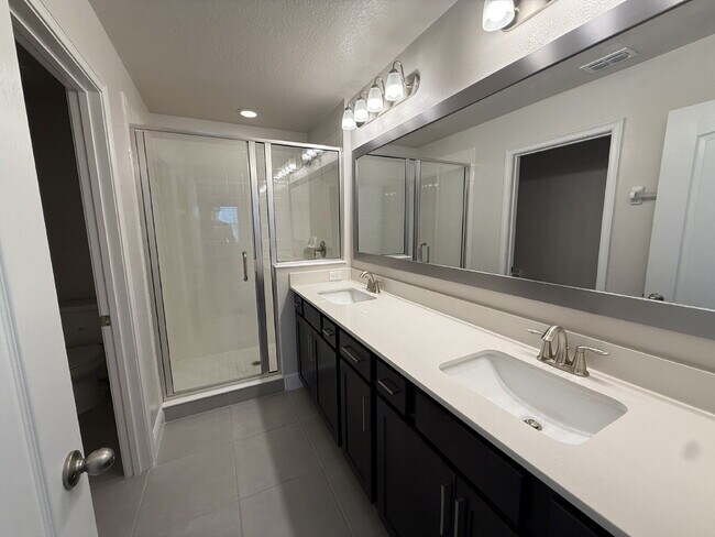 Building Photo - 139 Angela's Ave