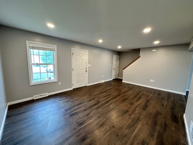 Building Photo - 206 Lighthouse Dr