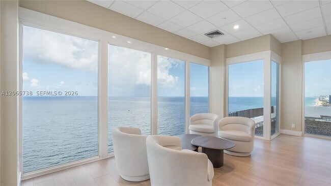 Building Photo - 1370 S Ocean Blvd