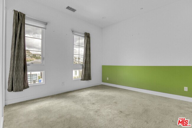 Building Photo - 12509 Saddle Ct