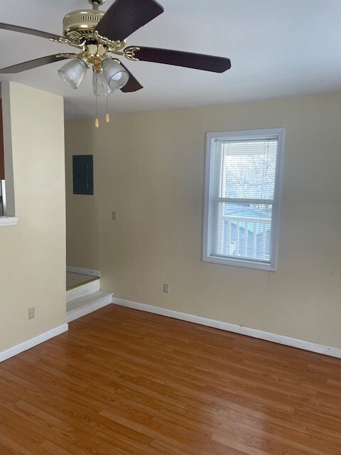 Building Photo - 443 Hammond St