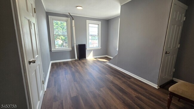 Building Photo - 177 Watson Ave