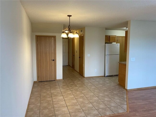 Building Photo - 3066 Memory Ln