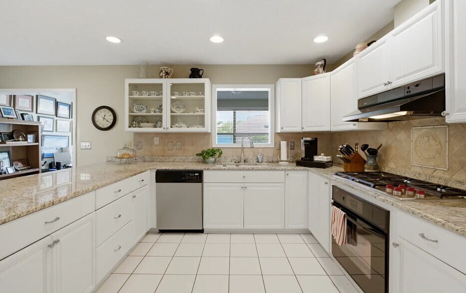 Building Photo - 11243 Merganser Way