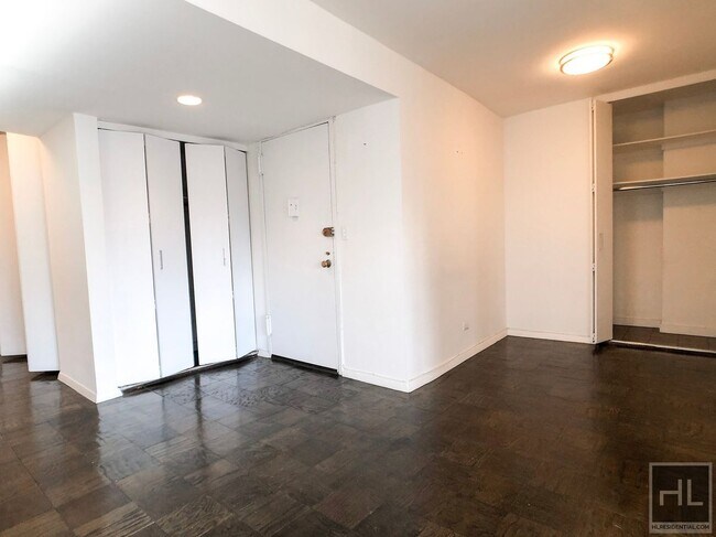 Building Photo - East 82nd Street