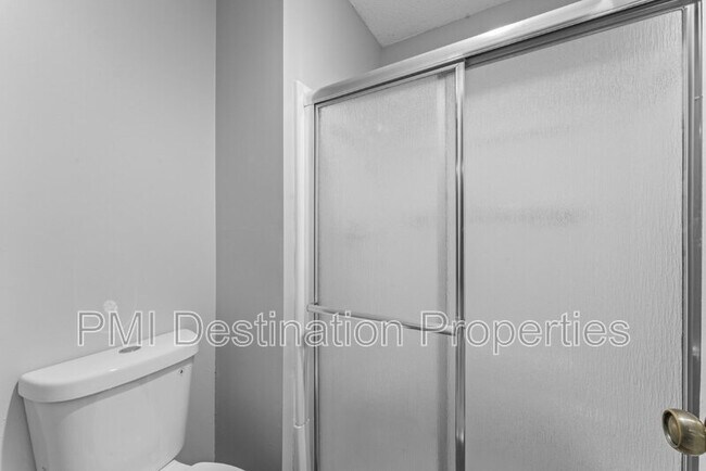 Building Photo - 16107 W 141st Terrace
