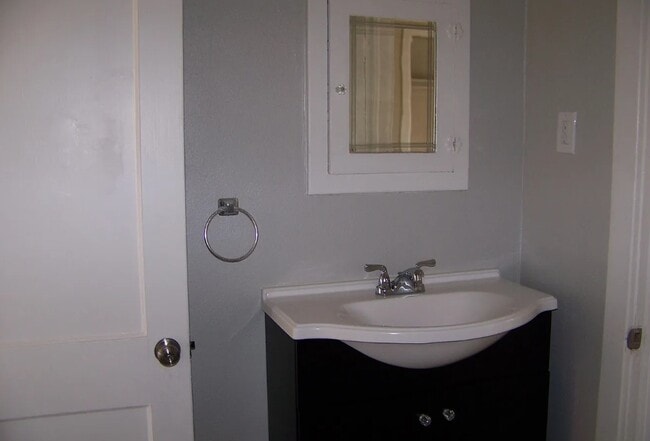 Building Photo - 3805 N 9th Pl