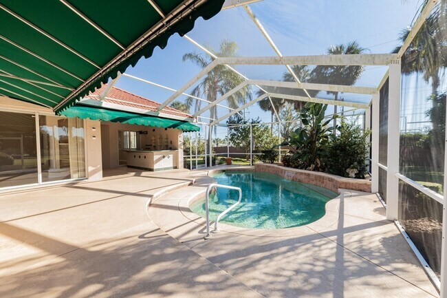 Building Photo - 2545 Partridge Dr
