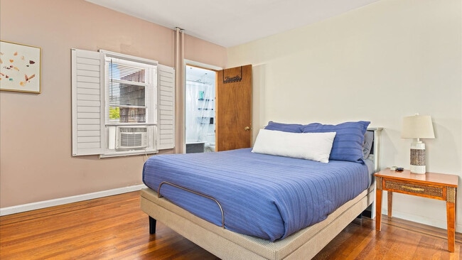 Building Photo - 27 S Oakland Ave