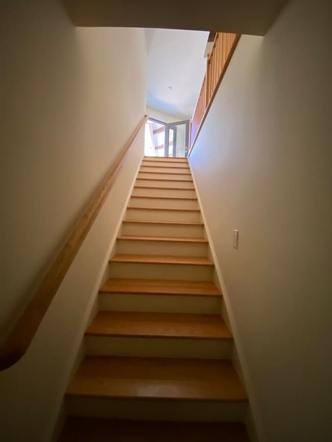 Building Photo - Beautiful 4 Bed / 4 Bath Home with Private Pool in Prestigious La Cañada