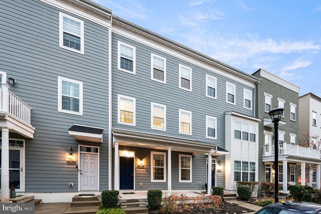 Primary Photo - 108 Prince George St