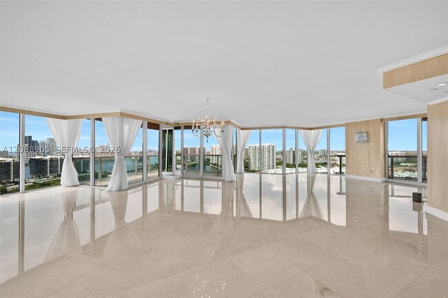 Building Photo - 3370 Hidden Bay Dr