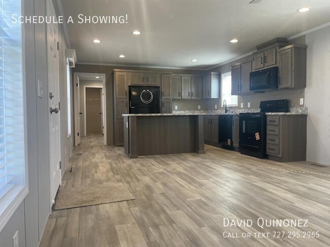 Building Photo - 701 Mill St