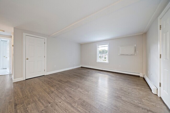 Building Photo - 238 Neponset St
