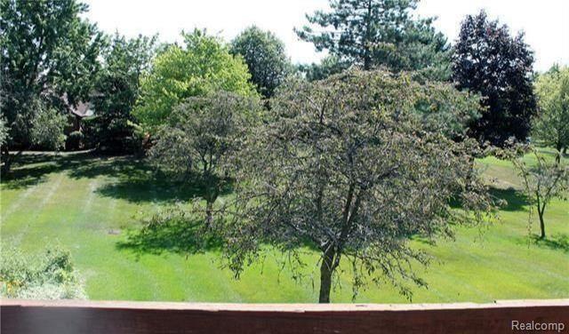 Building Photo - 1550 Meadowside Dr