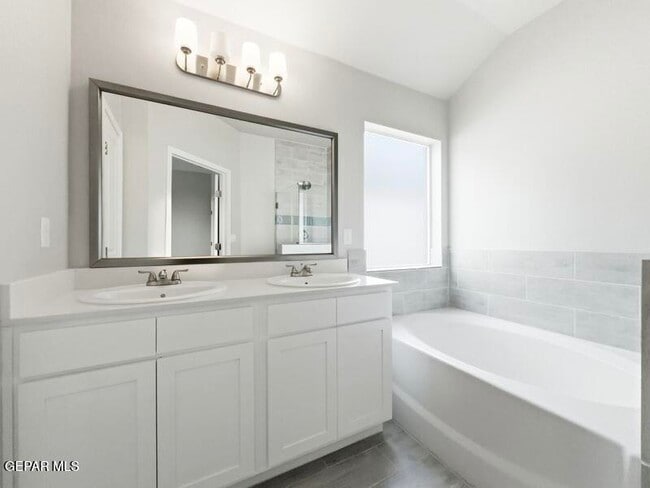 Building Photo - 1409 Indigo Sky St