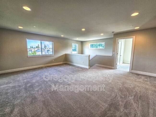 Building Photo - 619 202nd Pl SW