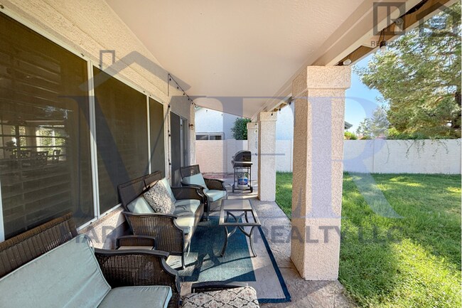 Building Photo - 4Bed/2Bath Home In Glendale w/Golf Course ...