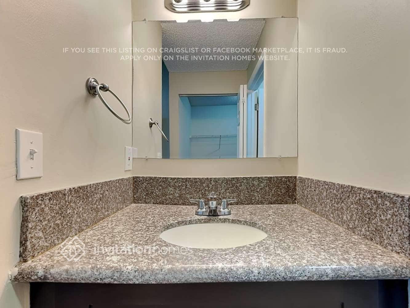 Building Photo - 8 Erwood Pl