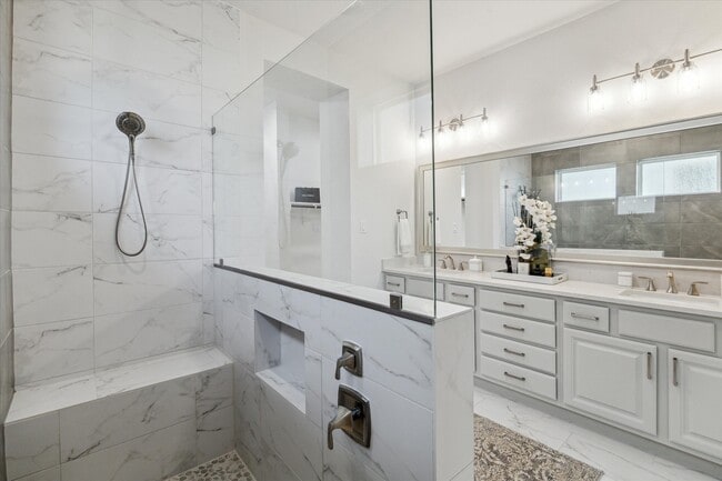 Building Photo - 407 May Meadow Ln