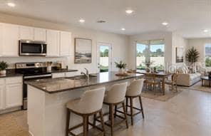 Building Photo - 2017 Maple Ridge Dr