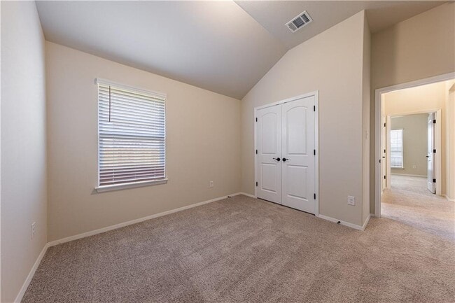 Building Photo - 116 Crooked Trail