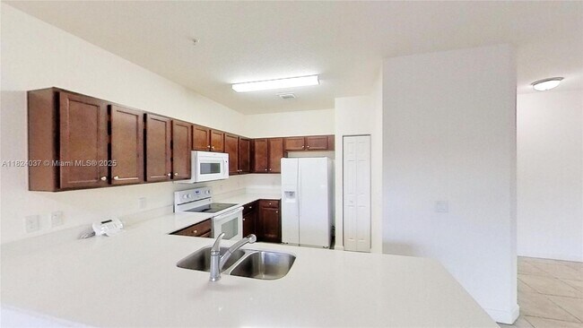 Building Photo - 230 NW 109th Ave