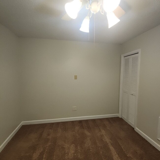 Building Photo - Surfside Beach Townhome- Long Term Rental