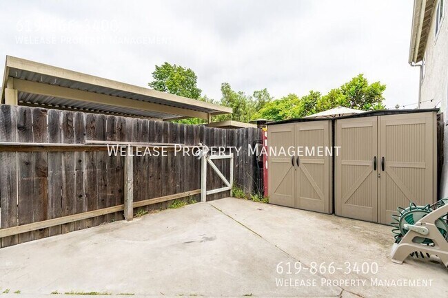 Building Photo - 2061 Haller St