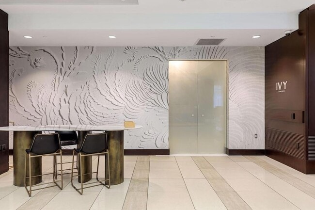 Building Photo - 201 S 11th St