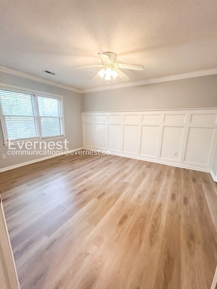 Building Photo - 3208 Pinecrest Dr