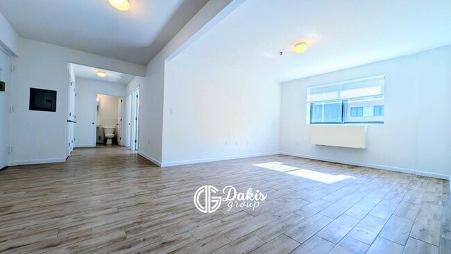 Building Photo - 31-72 31st Street, 2