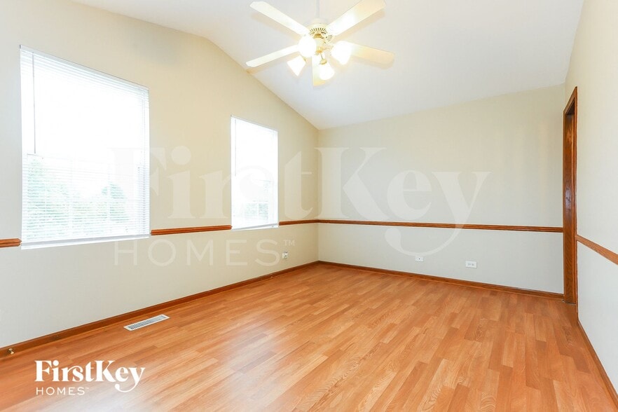 Building Photo - 1662 Park Vista Ln