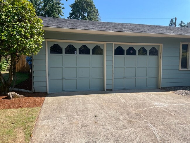 Building Photo - 5005 Eureka Way