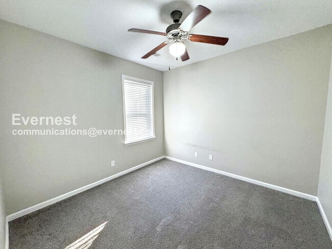 Building Photo - 2768 Summit Pkwy SW