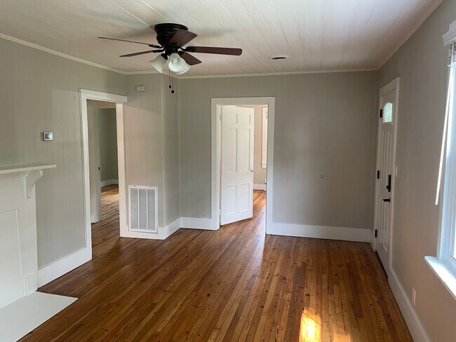 Living room and front door - 2337 Morton Ln