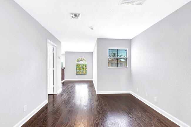 Building Photo - 6453 Paradise Cove
