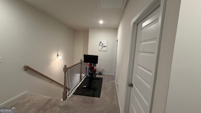 Building Photo - 3840 Pressley Ln