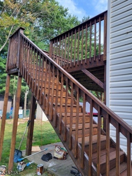 Building Photo - 170 Sargeant Ave