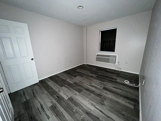 Building Photo - 2 bedroom in BRONX NY 10472