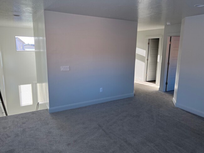 Building Photo - 4170 Phobos Wy