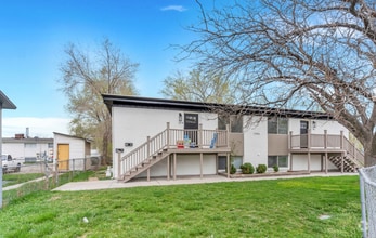 Building Photo - Remodeled 2-bedroom, 1-bathroom apartment ...