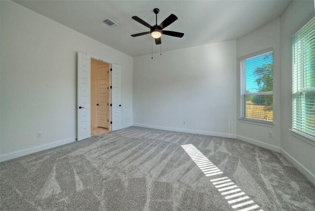 Building Photo - 245 Darley Oak Dr