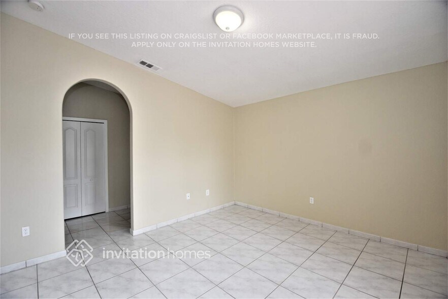 Building Photo - 8757 NW 145th Terrace