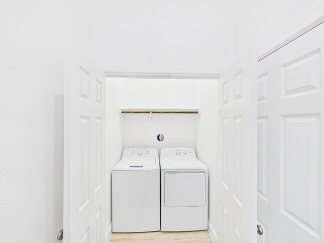 Building Photo - 4619 Stassen St