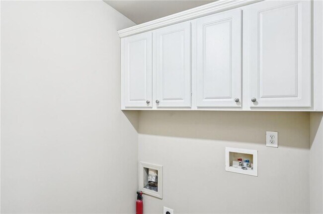 Building Photo - 2548 Gadsen Walk NW