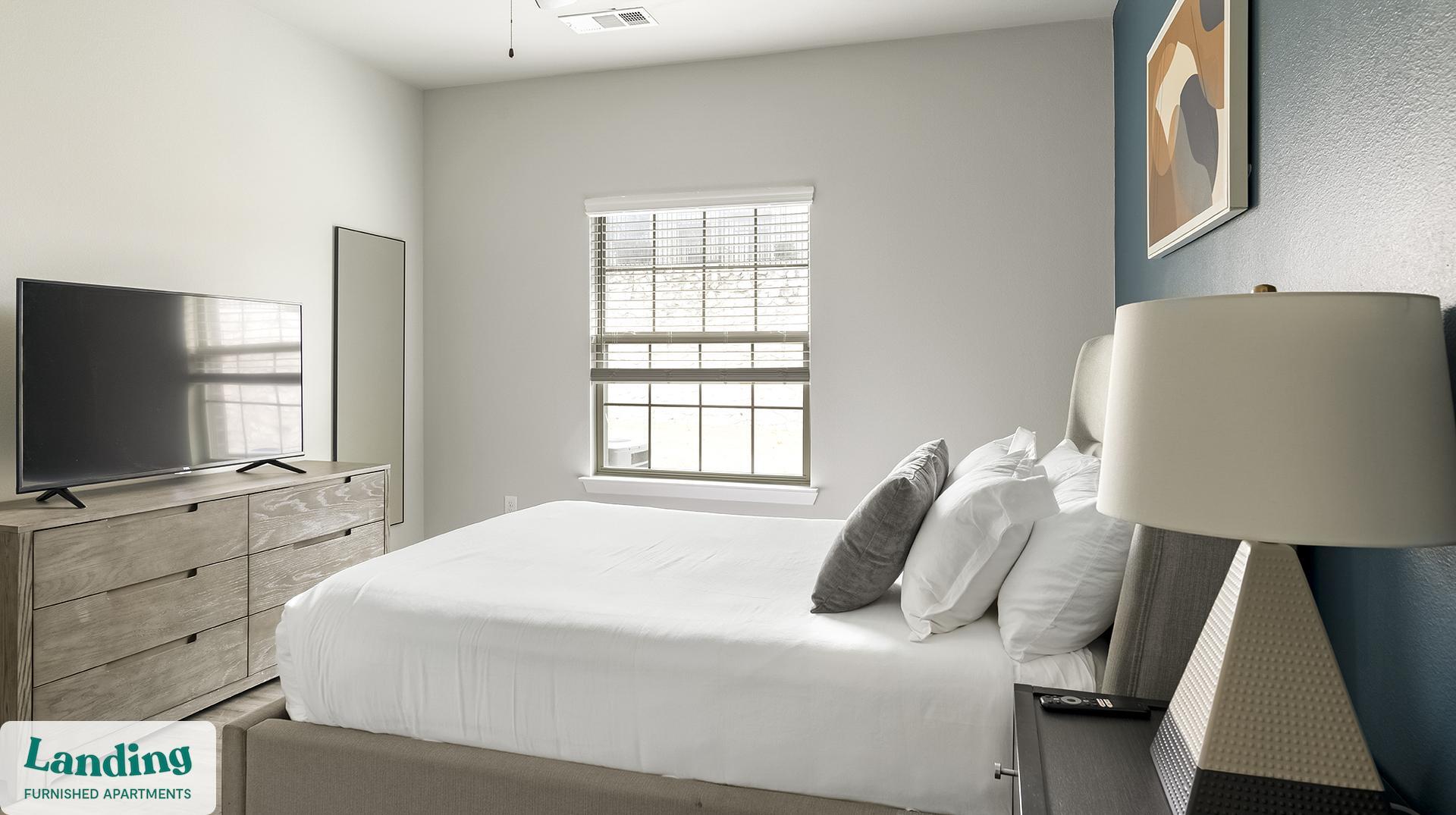 Building Photo - 8200 Clarksprings Dr