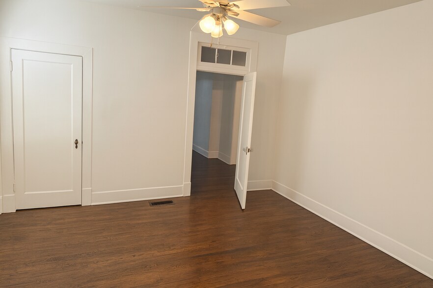 Building Photo - 509 Thorn Pl